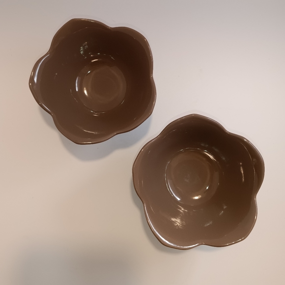 🆕Pier 1 | Set of 2 Taupe Lotus Flower Serving Dish Bowls - Picture 6 of 16